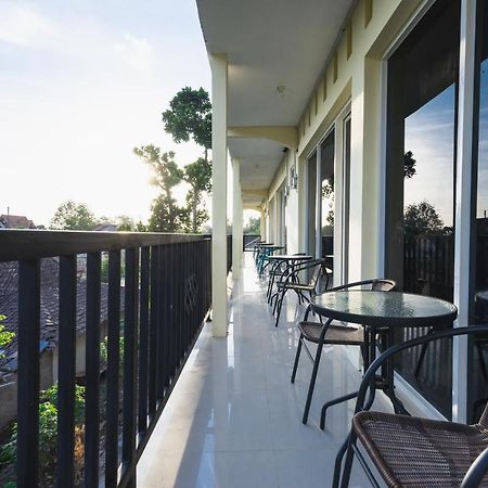 Oyo 1855 Elise Exclusive Residence Balong  Bagian luar foto